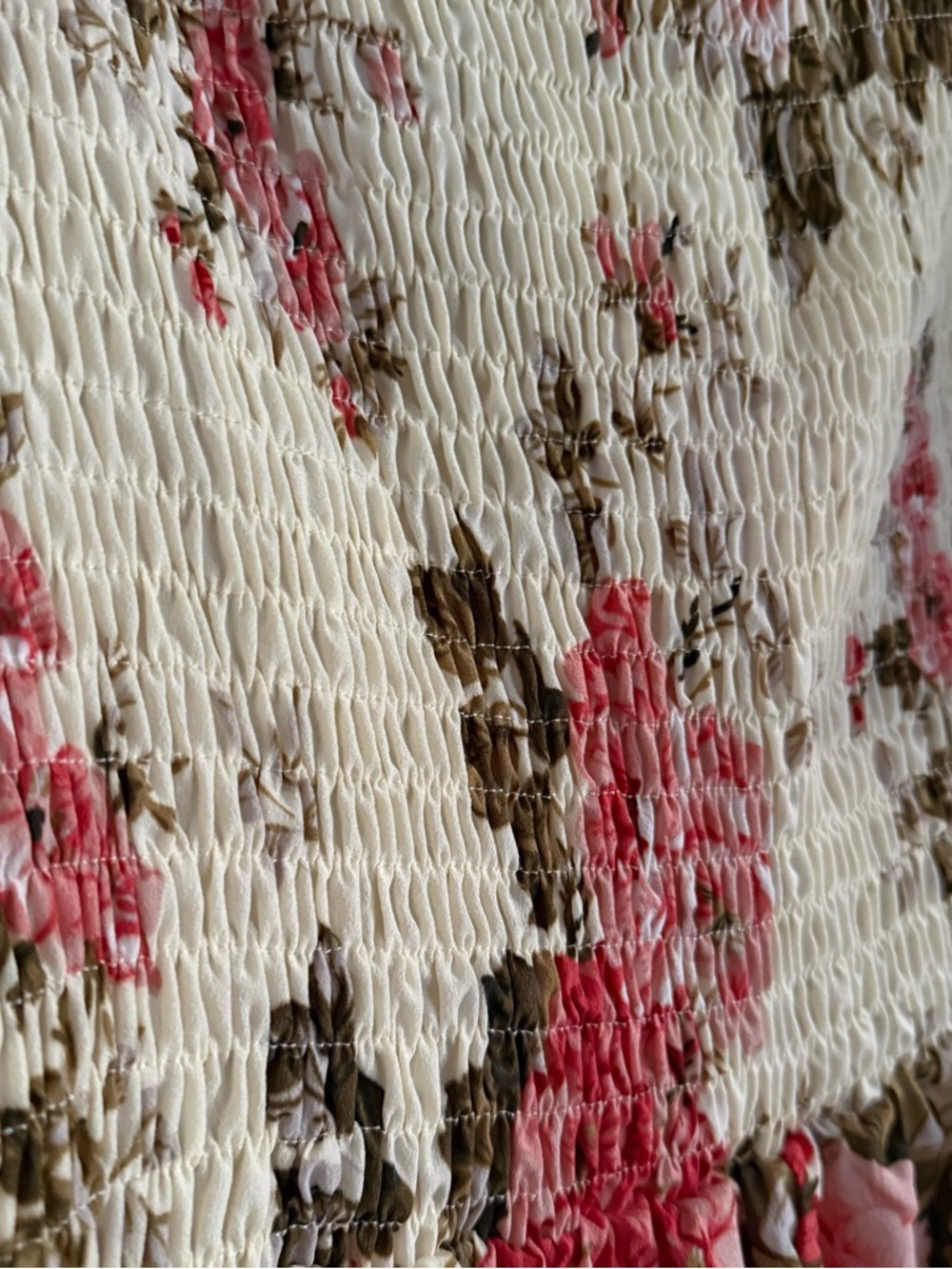 Cream Floral Smocked Puff-Sleeve Womens Dress - Picture 4 of 4